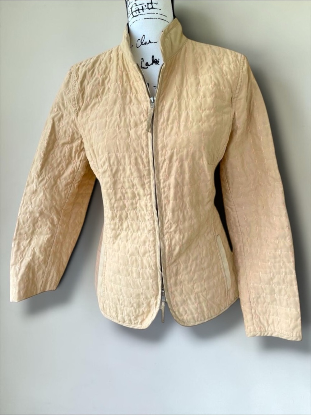 Harvé Benard Vintage Quilted Jacket Cream Zip Front Blazer S